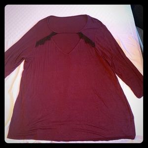 Three quarter sleeve top